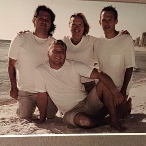 Meet your Posher, Robin